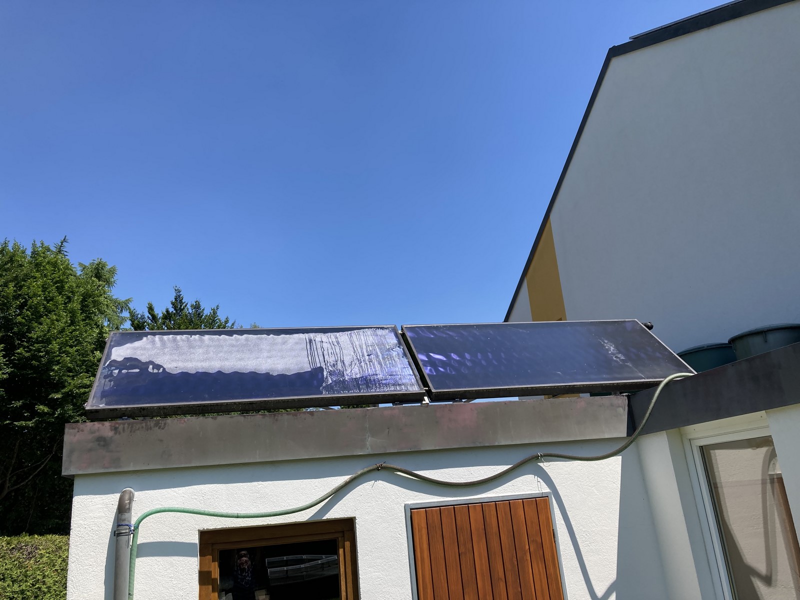 Solarkollektoren nach Dacherneuerung_web.JPG